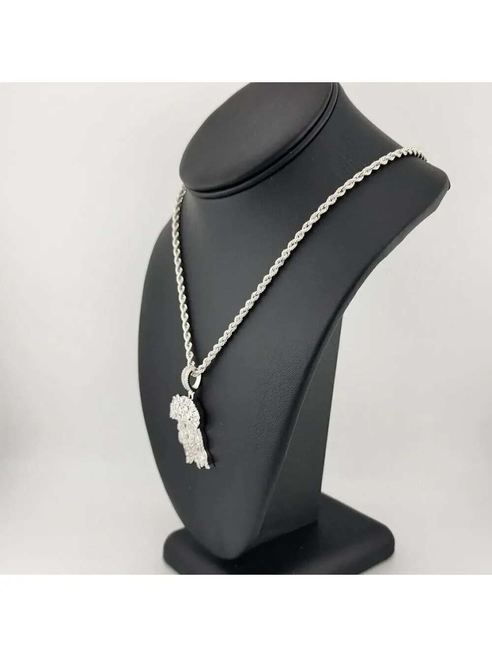 Brand New Sterling Silver 925 Jesus Side Face Necklace